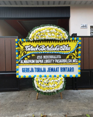Papan Bunga Duka di Kradenan